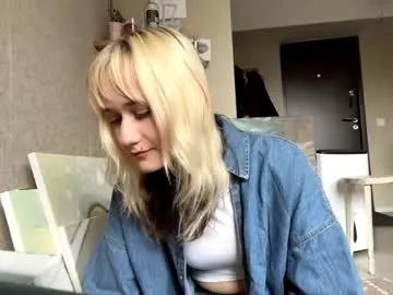 clementinehollner from Chaturbate
