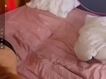 Naked Room d0raadorable 