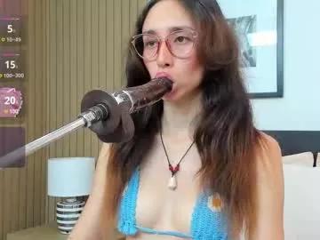 doll_bella_ from Chaturbate