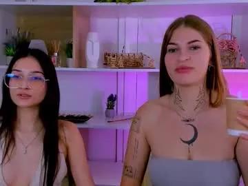 emily_fine from Chaturbate