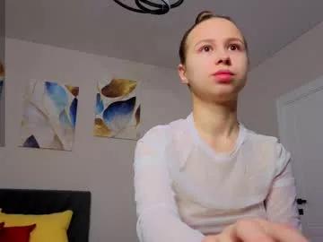 Naked Room emma_clon 