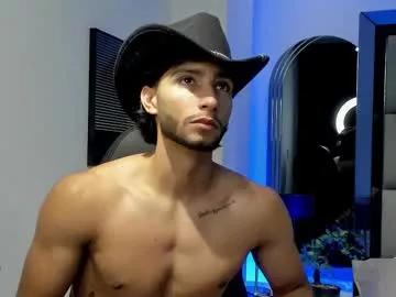 emmet_collins from Chaturbate