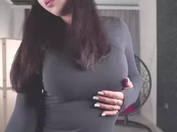 emmi_eyes from Chaturbate