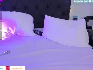 evelynhoward23 from Chaturbate