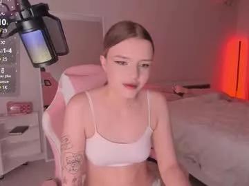 eweline_more from Chaturbate