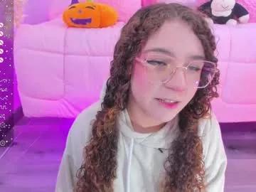 hannacutegod from Chaturbate