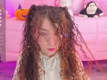 hannacutegod from Chaturbate