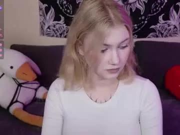hellenhornny from Chaturbate