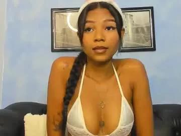 helsy_brunette from Chaturbate
