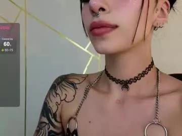 hollyxx_ from Chaturbate