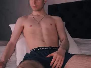 hothunterr from Chaturbate