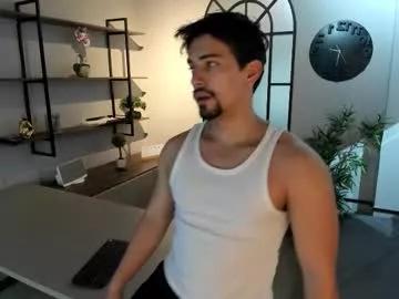 ian_davis from Chaturbate