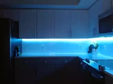 Naked Room indy_xx 