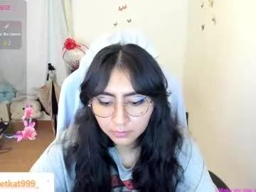 Naked Room kat_ly_chan 