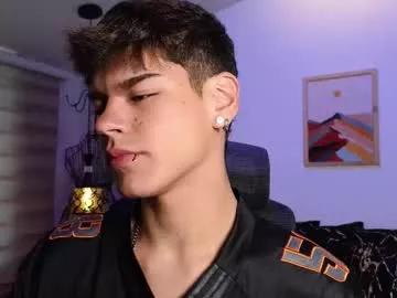 kevinmiett from Chaturbate
