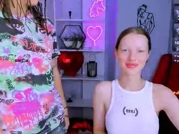 Naked Room khloebeauty 