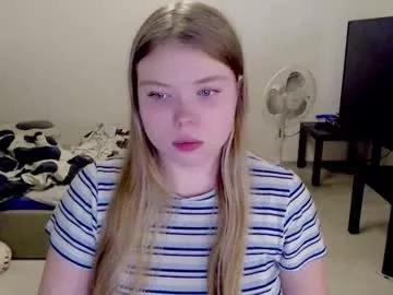Naked Room kitten_jenny01 
