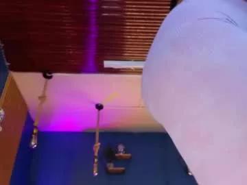 laady_brownn from Chaturbate