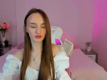 laralourance from Chaturbate