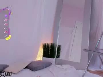 laralourance from Chaturbate