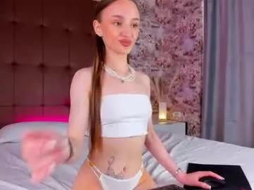 laralourance from Chaturbate