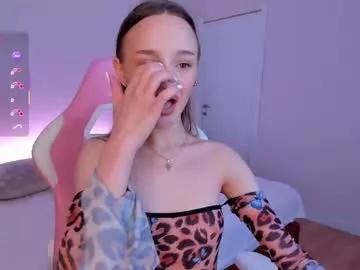 laralourance from Chaturbate