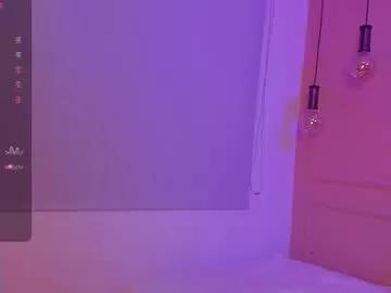 Naked Room lovely_emma18 