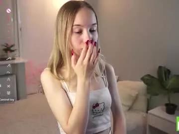 lynngroves from Chaturbate