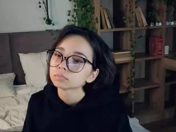 maracommiskey from Chaturbate