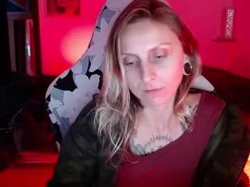 mesmerizing_tati333 from Chaturbate