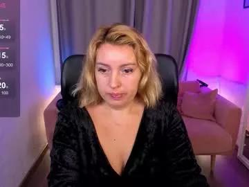 mia_bloomie from Chaturbate