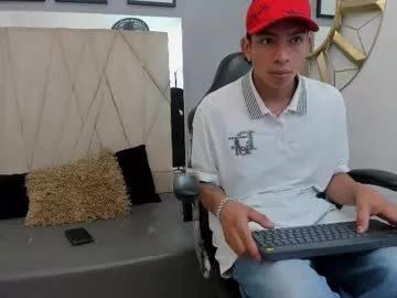 mickey_beasley from Chaturbate