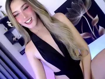 moon_of_desire22 from Chaturbate