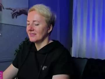 nika_smit from Chaturbate