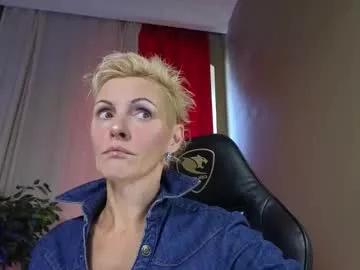 nymphvariety from Chaturbate