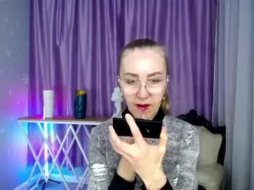 queen_a_n_i from Chaturbate