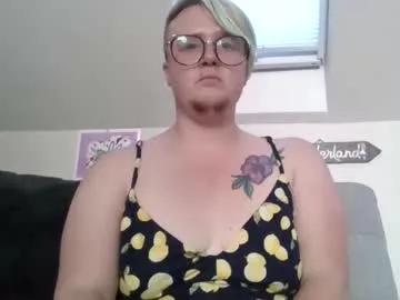 queerlyjaz from Chaturbate
