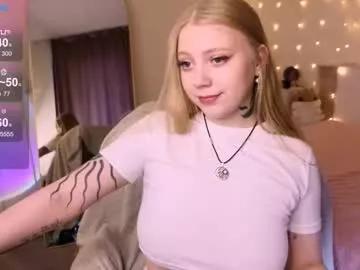 rabbyasti from Chaturbate