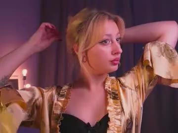 rue_novella from Chaturbate