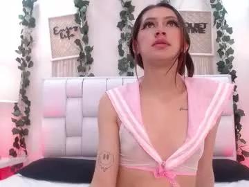 sara17_ from Chaturbate