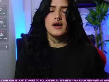 sari_belle from Chaturbate