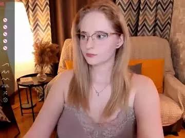 sheslinki from Chaturbate