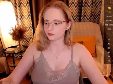 sheslinki from Chaturbate