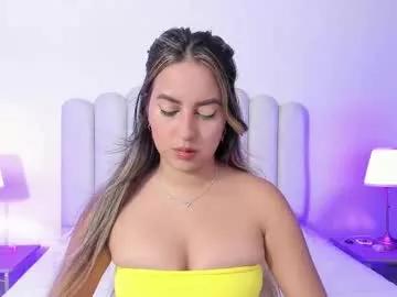 Naked Room sofiebunnie 