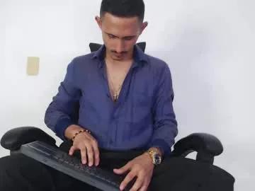 xxxhome_alonexxx from Chaturbate