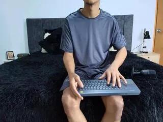 ale_eros from Flirt4Free