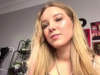 ara_brafford from Flirt4Free
