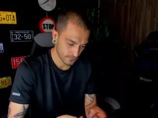 daamian_cox from Flirt4Free