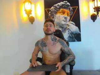 eddyy_guzman from Flirt4Free