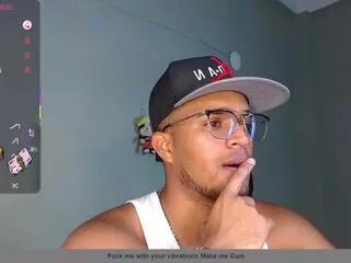 latino_xandre from Flirt4Free